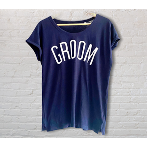 SLOGAN TEE - NAVY