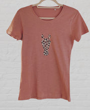 Load image into Gallery viewer, Blush fitted T shirt with leopard print HORSY